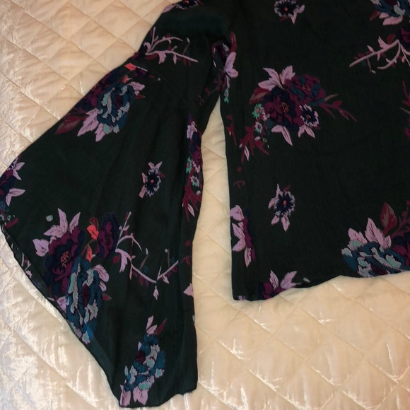 Blouse - Picture 3 of 4